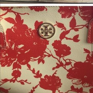 Tory Burch authentic